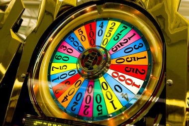 European Roulette wheel and betting layout at qq288 link live table